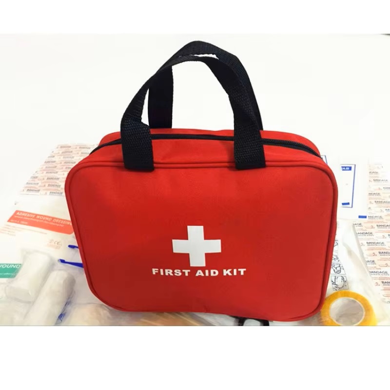 EHBO-kit met compacte en licht - First Aid Kit recensie en prijs