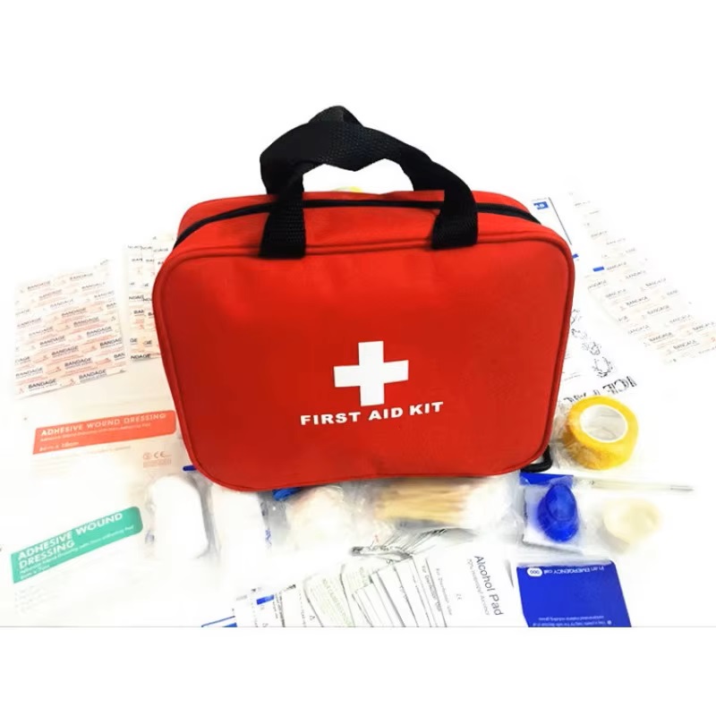 EHBO-kit met compacte en licht - First Aid Kit recensie en prijs